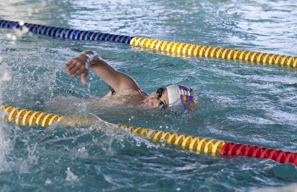 heungsoon swimming 2323054 1920