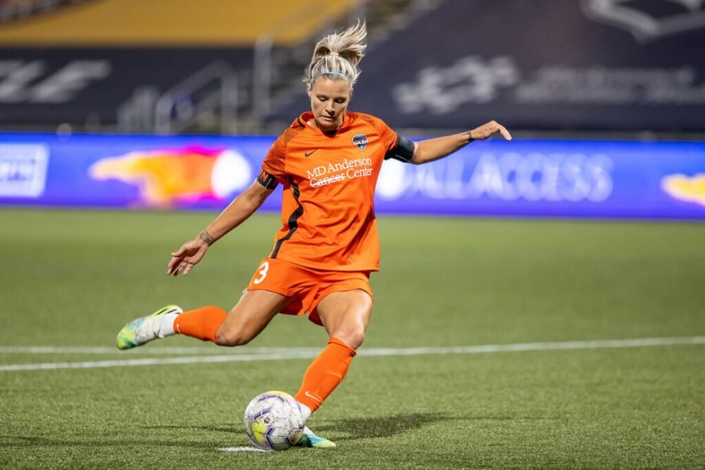 leezathomas099 football 5441486 1920